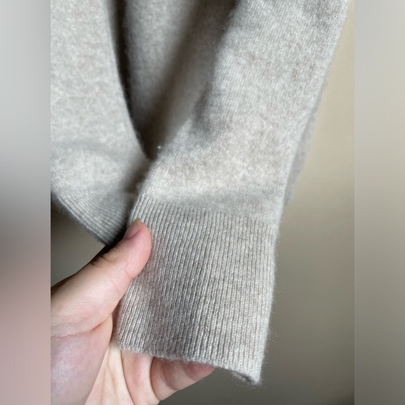 Talbots pure cashmere turtleneck sweater size S - Picture 2 of 9